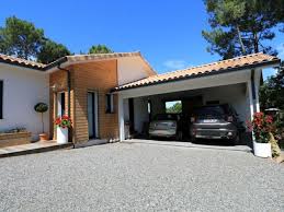 Dans Les Landes Une Jolie Maison Contemporaine De 155 M Jolie Maison Maison Contemporaine Maison Plein Pied Contemporaine