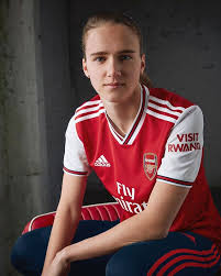 Vivianne miedema, right, is now one goal away from becoming the women's super league's and the arsenal boss was full of praise for miedema, who also delivered a deadly cross for lotte. Vivianne Miedema Viviannemiedema Instagram Photos And Videos Women S Soccer Arsenal Ladies Arsenal