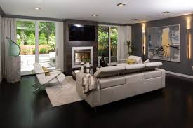 Do you need some fresh inspiration for ways to decorate your home? How To Decorate A New Home Fill Up Your Walls Rosenbaum Framing