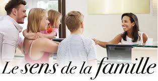 Ils découvrent que l'esprit de chacun est coincé dans le corps d'un autre membre de la famille ! Le Sens De La Famille Hrimag Hotels Restaurants Et Institutions