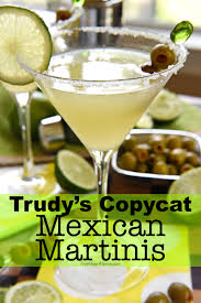 Trudy S Copycat Mexican Martini Best Martini Recipes Martini Recipes Vodka Mexican Martini Recipe