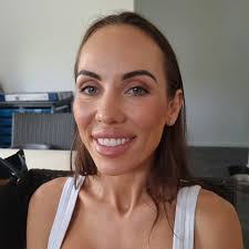 SUNSHINE COAST MAKEUP ARTIST (@victoria.gunn) • Instagram photos and videos