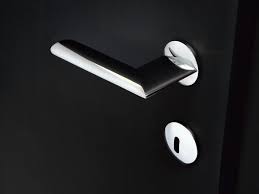 Maniglie Per Porte E Finestre Olivari Modello Alexandra Maniglie Per Porte Maniglie Delle Porte Maniglie