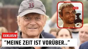 Toni Strobel's Instagram, Twitter & Facebook