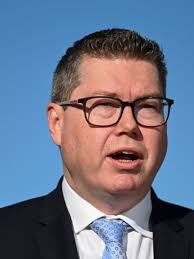 Defence Industry Minister Pat Conroy and shadow defence minister Andrew  Hastie go to battle over Australia's military strategy