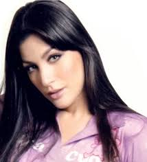 Aún no tenemos fotos de este artista, pero puedes colaborar enviando fotos de roberto angelini. Natalia Angelini E Fidanzata Con Roberto Mondoreality