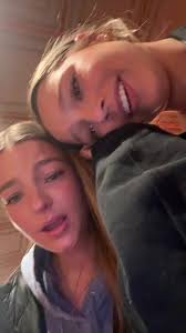 chloe kraus (@chloekraus_)