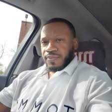 Congrats to Dietrick Skillz Roberson for firing off games of 276, 266 and  278 for the 820 series at AMF Strike 'n Spare in the Bill Vangel League  using the 900 Global Zen Gold.