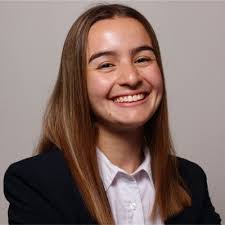 Carlotta Porter's Instagram, Twitter & Facebook