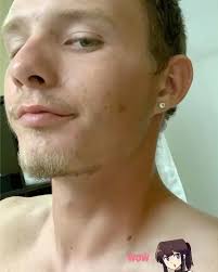 Featuring my ugly ass case :)