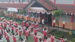 Maybe you would like to learn more about one of these? Senam Pagi Smp Telkom Bandung Youtube