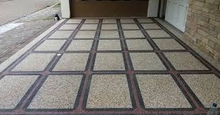 Cat hicks blue, little greene, rp 687.500 untuk 2,5 l; Keramik Lantai Rumah