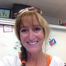 Barbara Dyas's Instagram, Twitter & Facebook