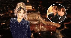 Karol G comparte mensaje tras cantar en el Vaticano