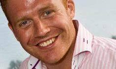 Ryan Dignan's Instagram, Twitter & Facebook