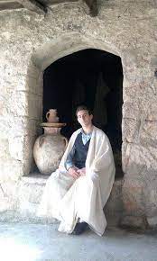 Isaad rebrab, patron de cevital, lors de leur visite de son entreprise à béjaïa la semaine dernière. Le Burnous Ou Bournous En Berbere Cultur Art Kabyle Facebook