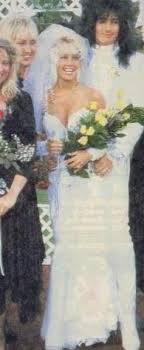 They had about eight years together before. Tommy Lee And Heather Locklear On Their Wedding Day 1986 Famousfix Com Post