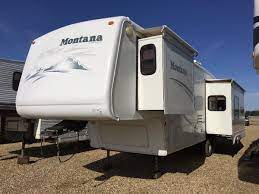 The montana enables you to achieve greating in every adventure, vacation or just relaxing by providing designs to please every aspect of the owner's experience. 2001 Montana 35 Ft 5th Wheel Travel Trailer