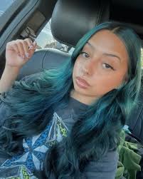 Ella Mora (ellamora01)