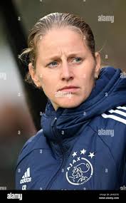 Suzanne de hi-res stock photography and images