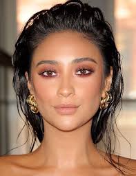 Shay Mitchell Make Up Hairstyles That Inspire Me Short Hair Long Hair Braids Hair Beauty Inspiration Blonde Bo Celebrity Makeup Hair Makeup Hair Beauty