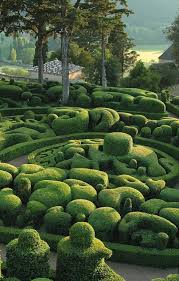 Los Jardines Mas Pintorescos De Francia Jardines De Marqueyssac El Mundo Del Viajero Jardines Jardines Bonitos Jardines Secretos