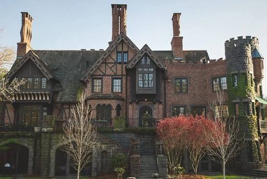 Hill House | The Haunting of Bly Manor Wiki | Fandom