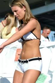 Japanese amateur teen short pants and camel toe. Camel Toe