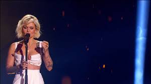 «gosto de mudar e a única coisa que ainda não tinha feito era. The Voice Portugal On Twitter Tanto Pediram Aqui Esta Aurea No Palco Do The Voice Kids A Apresentar O Seu Novo Single Fragil Thevoicept Https T Co Rne5hc6qzp