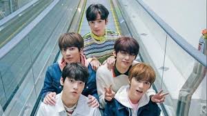 Daebak Baru Mulai Debut Txt Puncaki Tangga Album Dunia Billboard Bts Urutan Berapa Pos Kupang