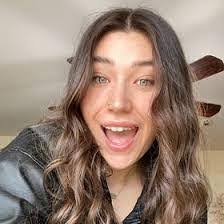 Elisha Sapp's Instagram, Twitter & Facebook