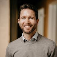 300+ perfiles de «Wurz»