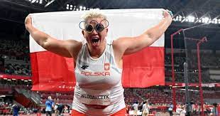Anita wlodarczyk of poland reacts during the women's hammer throw final on day 10 of the rio 2016 olympic games at the olympic stadium on august 15. Qlp9ut Zukrtem