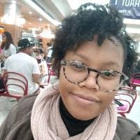 2100+ perfis com “Stefanie”