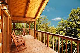 Perfect for a family vacation or a romantic getaway in the smokies, acorn cabin rentals offers cozy one bedroom cabins. Lovesong 1 Bedroom Cabin In Sevierville
