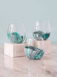 You Have To See How Easy These Marble Wine Glasses Are To Paint Diy Wine Glass Wine Glass Crafts Diy Wine Glasses