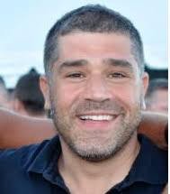 Dioramas and Clever Things: Suitcase trains.