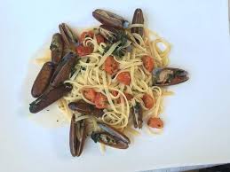 Il nome dattero deriva proprio dal frutto a cui assomiglia nella forma. Linguni Datteri Di Mare Bild Von Restaurant Nika Vlora Tripadvisor