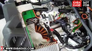 Buka tutup pengisian air wiper (tutup tabung/tangki air bertanda khusus atau bertuliskan washer fluid only), isi sampai penuh kemudian tutup kembali. Cara Isi Air Radiator Motor Honda Vario Untuk Pemula