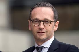 This is in order to be sure that there is a real person behind each vote. Was Fur Eine Brille Tragt Heiko Maas Marke Modell Mode Style Produkte