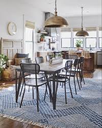 Episode 10 Season 5 Hgtv S Fixer Upper Chip Jo Gaines Fixer Upper Dining Room Ramsey House Dining Furniture Makeover