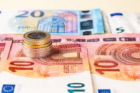 Kadar tukaran wang asing money exchange. Syiling Wang Asing Mata Wang Euro Dengan Wang Kertas Gambar Unduh Gratis Imej 500654938 Format Jpg My Lovepik Com