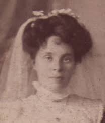 Sarah Porter married Alexander Cheyne 17 July 1909, at Rothie Hall, ... - i13817