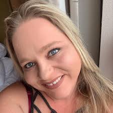 Can anyone recommend a place to get a good women's hair cut?