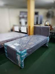 Tempat tidur ini menjamin kenyamanan sekaligus durabilitas yang baik untuk. Jual Furniture Guhdo Tempat Tidur Ranjang Kasur Springbed Bed Set Single 100 Terbaru Juli 2021 Blibli