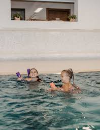 Positive effekte des babyschwimmens tauche ja oder nein ?. Schwimmen Lernen Hotel Neubergerhof Filzmoos