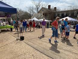 Business notes: Williamsburg Farmers Market opens in new location