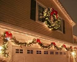 7 Awesome Tips To Decorate Your Garage Door For Christmas Kravelv Outdoor Christmas Lights Decorating With Christmas Lights Christmas House Lights