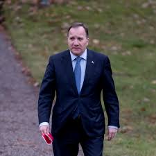 Nu har över 70 procent av sveriges vuxna befolkning fått minst en dos vaccin och i dag inleds steg tre i regeringens plan för att avveckla coronarestriktionerna. Stefan Lofven Max Atta Personer Far Delta Pa Allmanna Sammankomster Och Offentliga Tillstallningar Den Svenska Coronastrategin Har Hela Tiden Varit En Kombination Av Bade Forbud Och Rekommendationer Under Varen Sag Vi