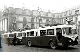 Trolleybus De Dijon Annees 50 Transport En Commun Roues De Chariot Bus